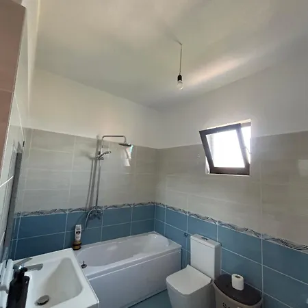 Vakantiehuis Lusha Kamez